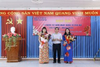 Trường THCS Bình Phú sinh hoạt kỉ niệm QTPN 8-3
